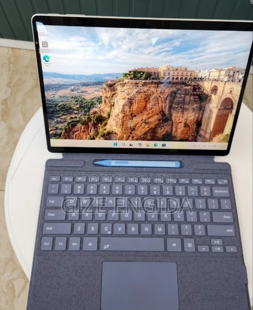 New Laptop Microsoft Surface Pro 9 16GB Intel Core i7 SSD 512GB