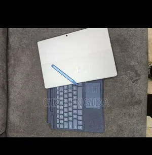 New Laptop Microsoft Surface Pro 9 16GB Intel Core i7 SSD 512GB