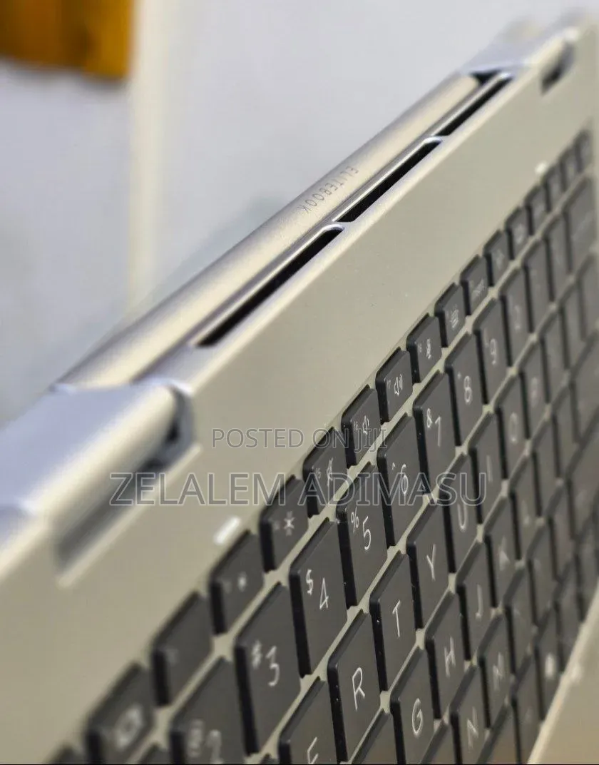New Laptop HP EliteBook 830 16GB Intel Core Ultra 7 SSD 512GB