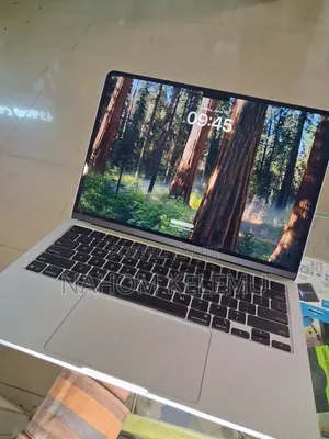 New Laptop Apple MacBook Air 2025 M4 16GB Apple M4 SSD 256GB