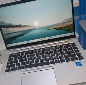 New Laptop HP EliteBook 840 G8 16GB Intel Core i5 SSD 512GB