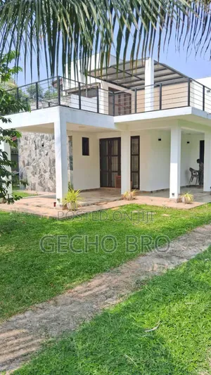 Furnished 10bdrm House in Bole for sale