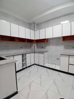 Furnished 10bdrm House in Bole for sale
