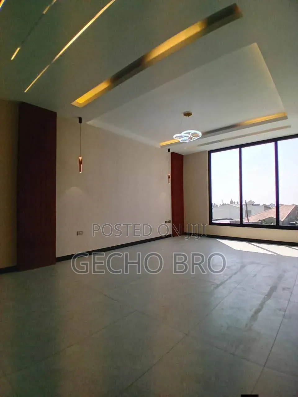 Furnished 10bdrm House in Bole for sale