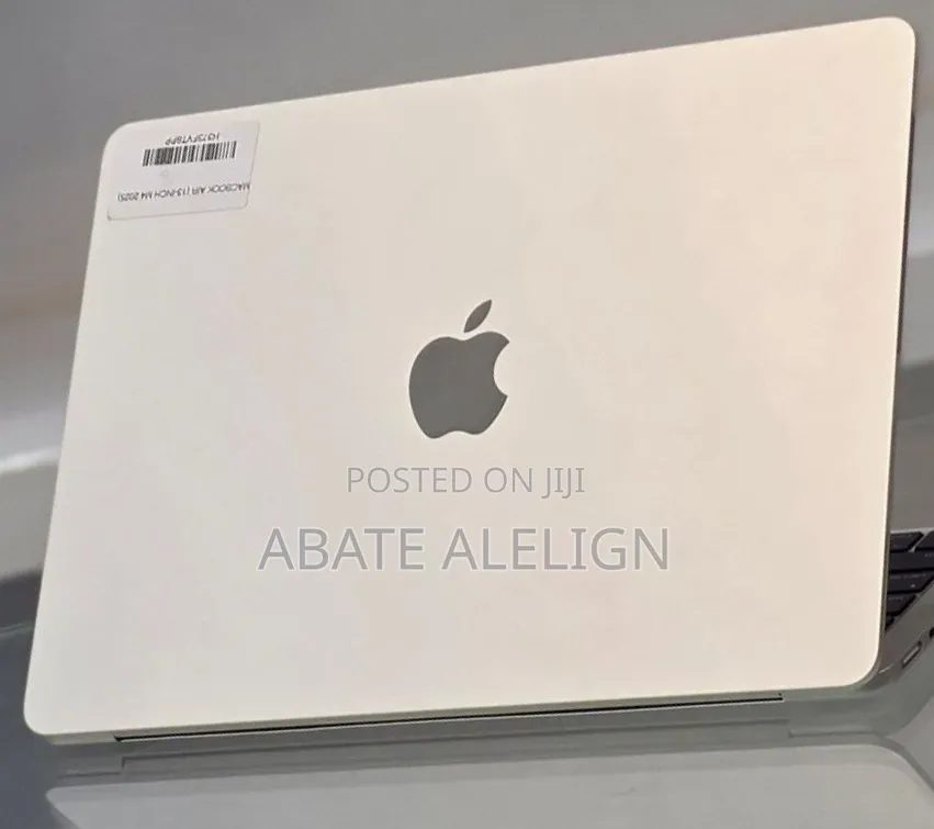 New Laptop Apple MacBook Air 2025 M4 16GB Apple M4 SSD 256GB