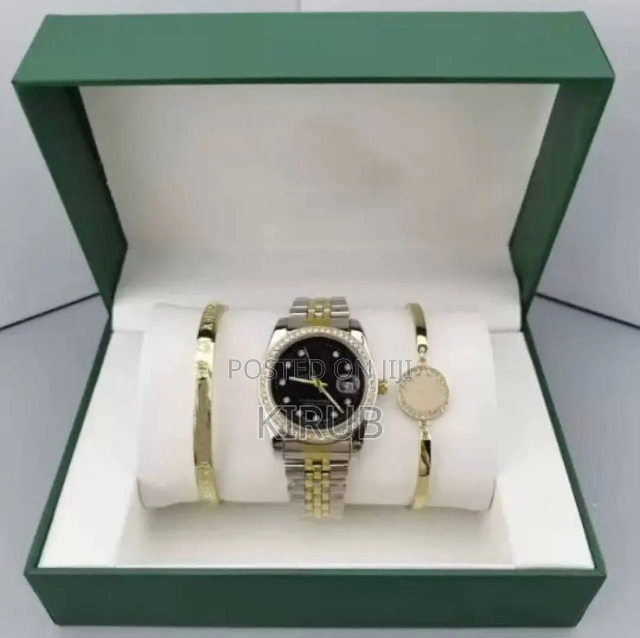 Classic and Best Women’S Watch With Accessories