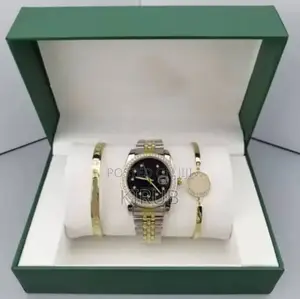 Classic and Best Women’S Watch With Accessories