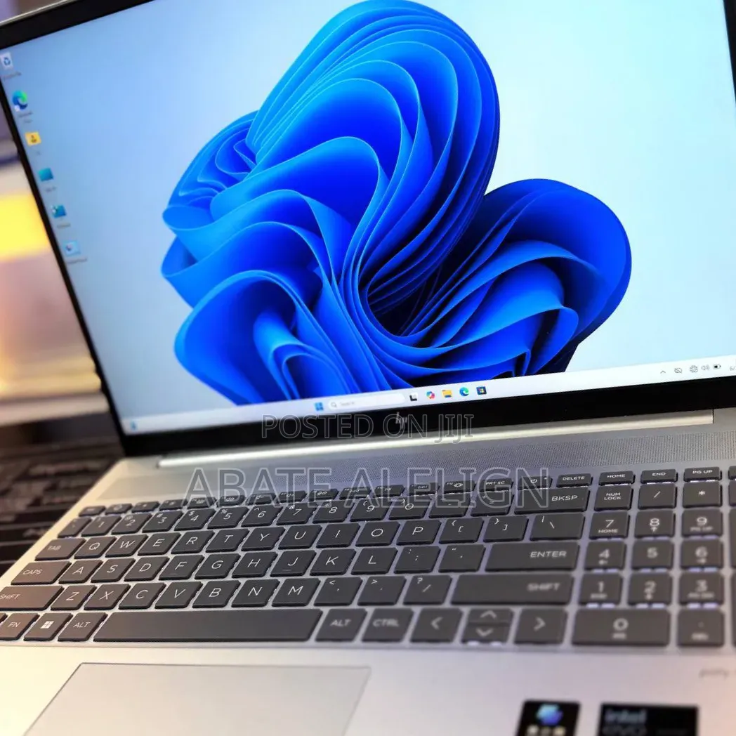 New Laptop HP Pavilion 15 32GB Intel Core Ultra 7 SSD 1T