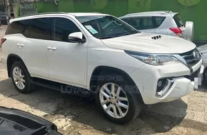 Toyota Fortuner 2017 White
