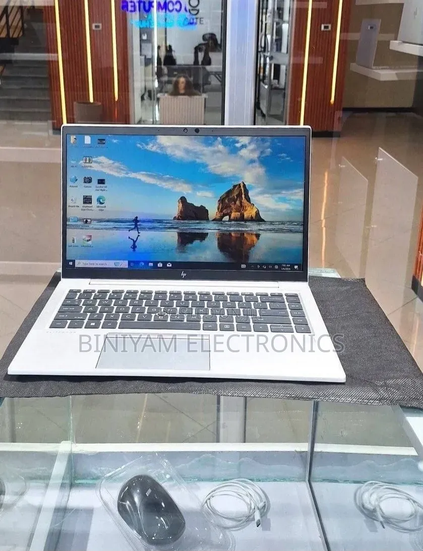 New Laptop HP EliteBook 840 G7 8GB Intel Core i5 SSD 512GB
