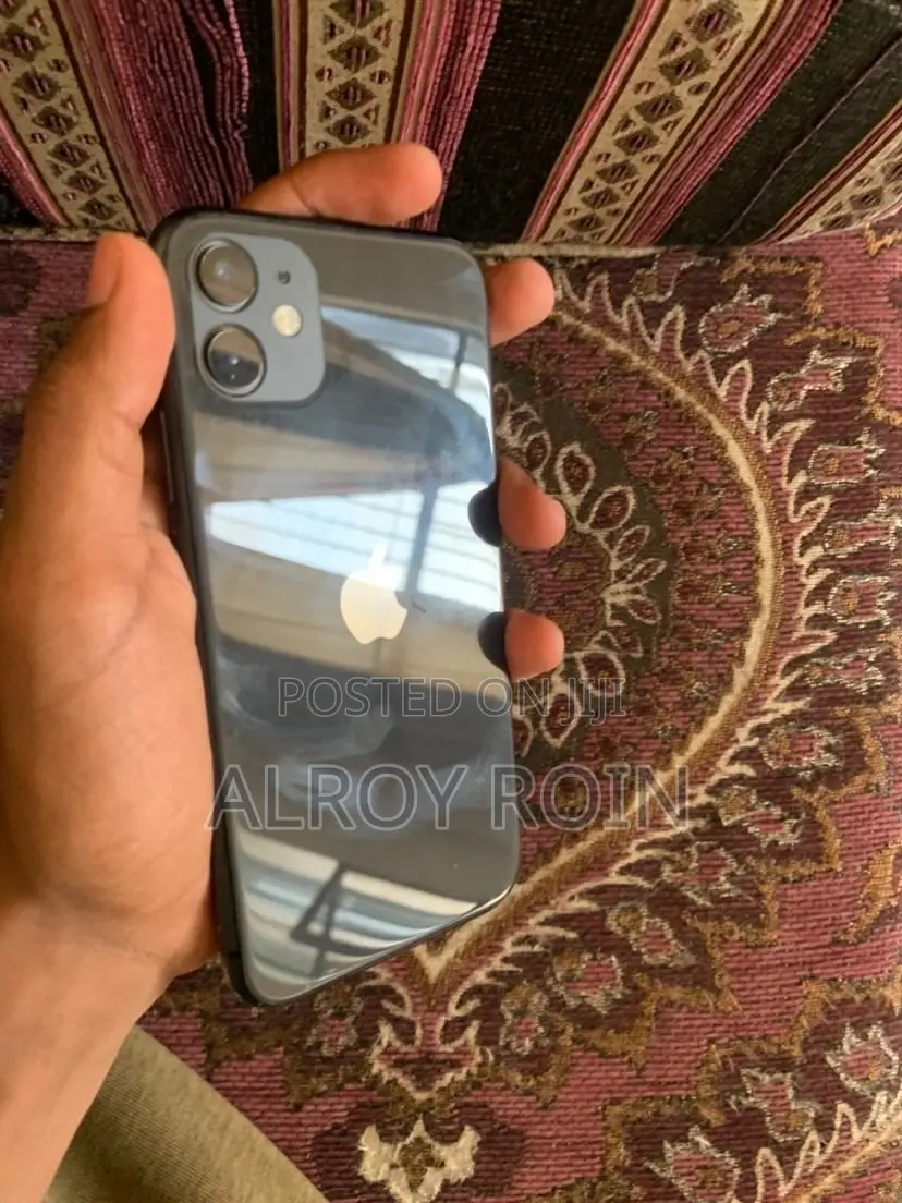 Apple iPhone 11 64 GB Black