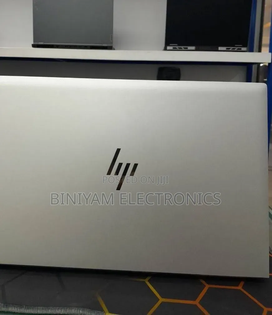 New Laptop HP EliteBook 840 G8 16GB Intel Core i7 SSD 512GB