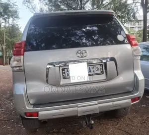 Toyota Land Cruiser Prado 2012 Silver
