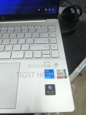New Laptop HP Pavilion 13 16GB Intel Core i5 SSD 1T