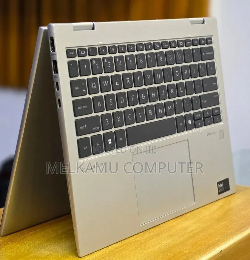 New Laptop HP Elitebook 830 G11 16GB Intel Core Ultra 7 SSD 512GB