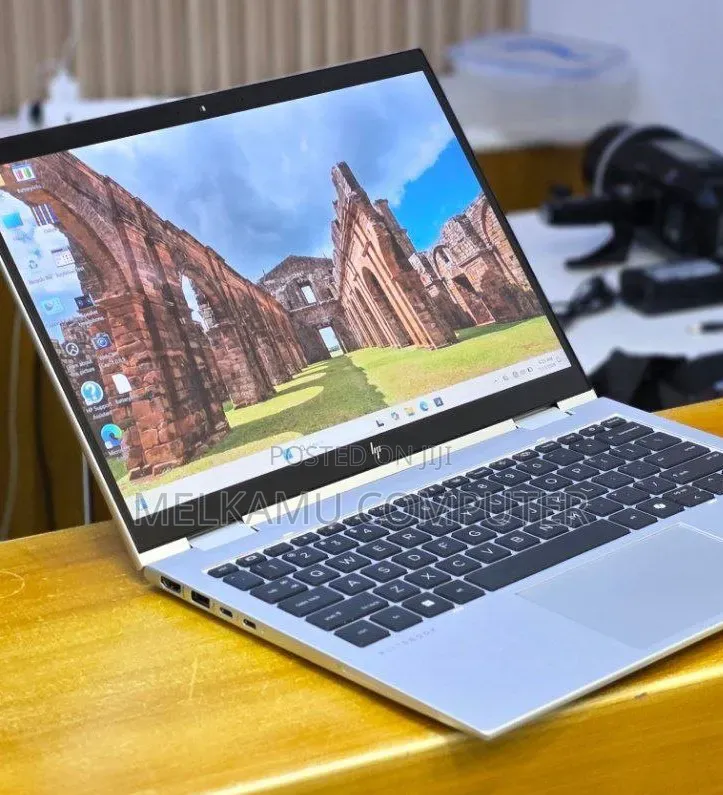 New Laptop HP Elitebook 830 G11 16GB Intel Core Ultra 7 SSD 512GB