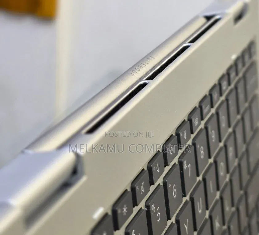 New Laptop HP Elitebook 830 G11 16GB Intel Core Ultra 7 SSD 512GB