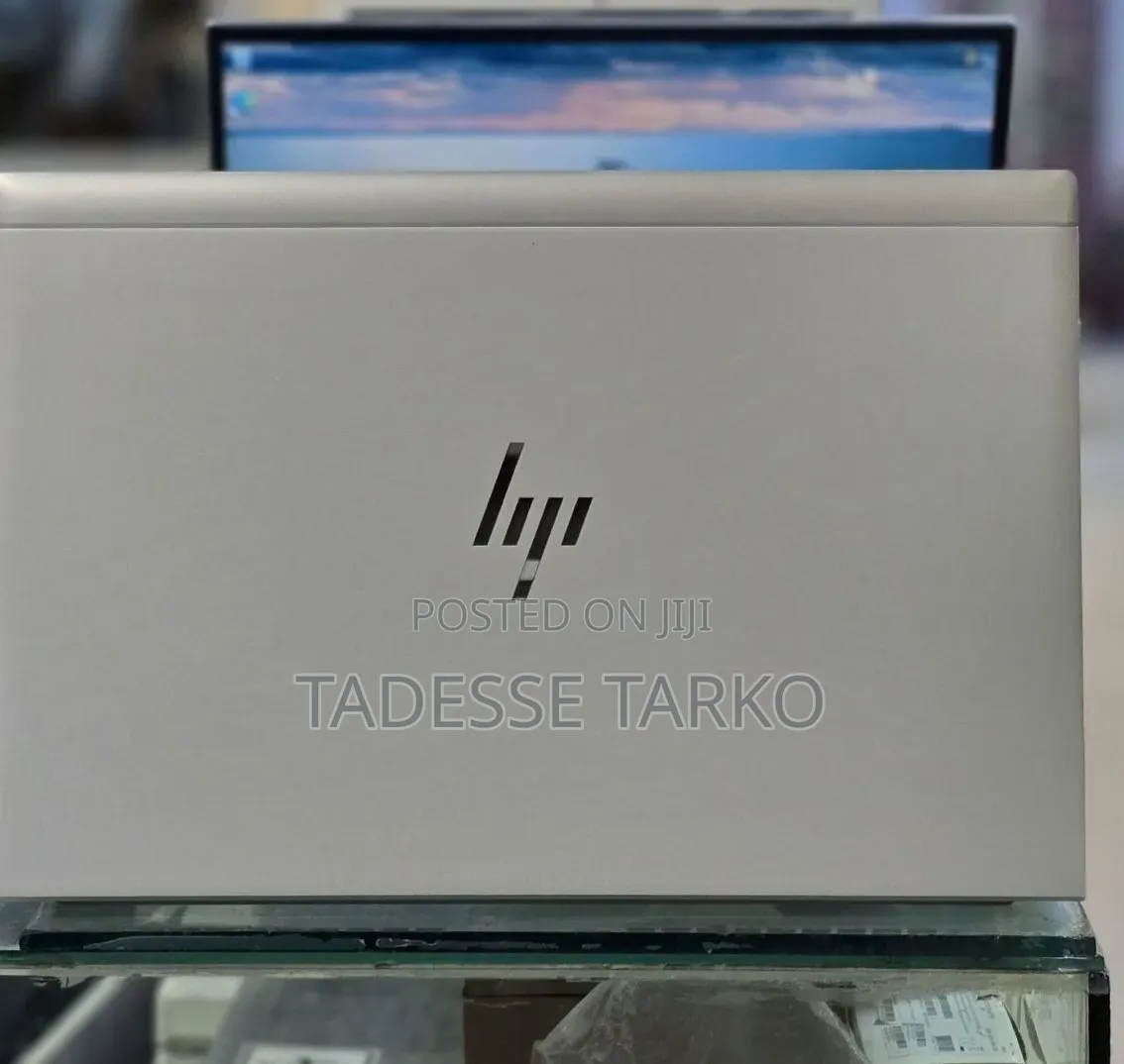 New Laptop HP EliteBook 830 G8 16GB Intel Core i5 SSD 512GB