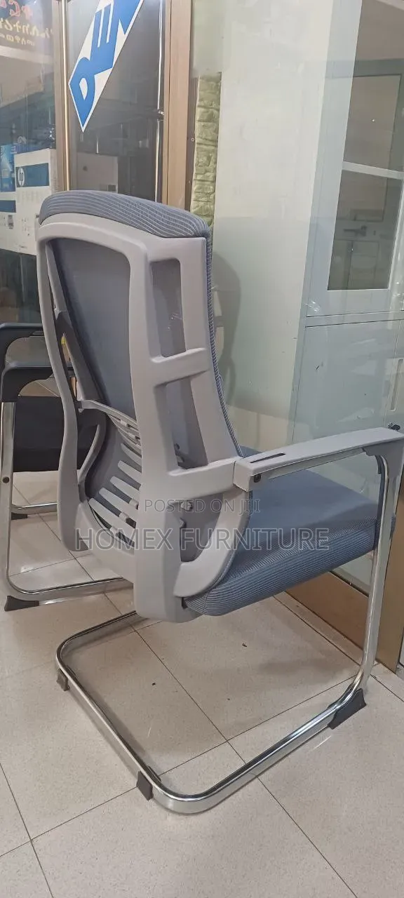 Comfortable Visitors Chair
