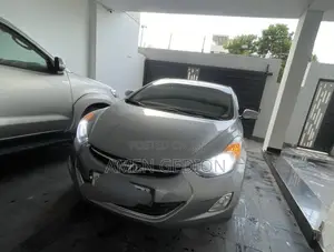 Hyundai Avante 2013 Silver