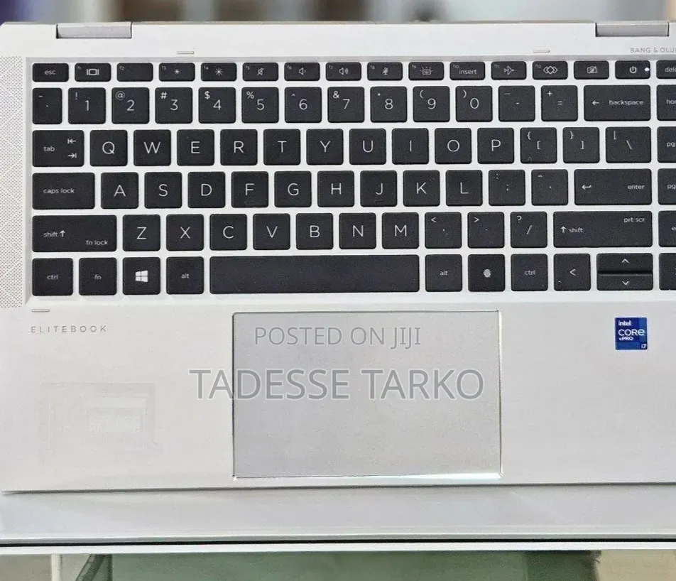 New Laptop HP EliteBook 1040 G8 16GB Intel Core i7 SSD 512GB