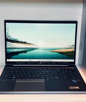 New Laptop HP ZBook Studio G8 32GB Intel Core i7 SSD 512GB