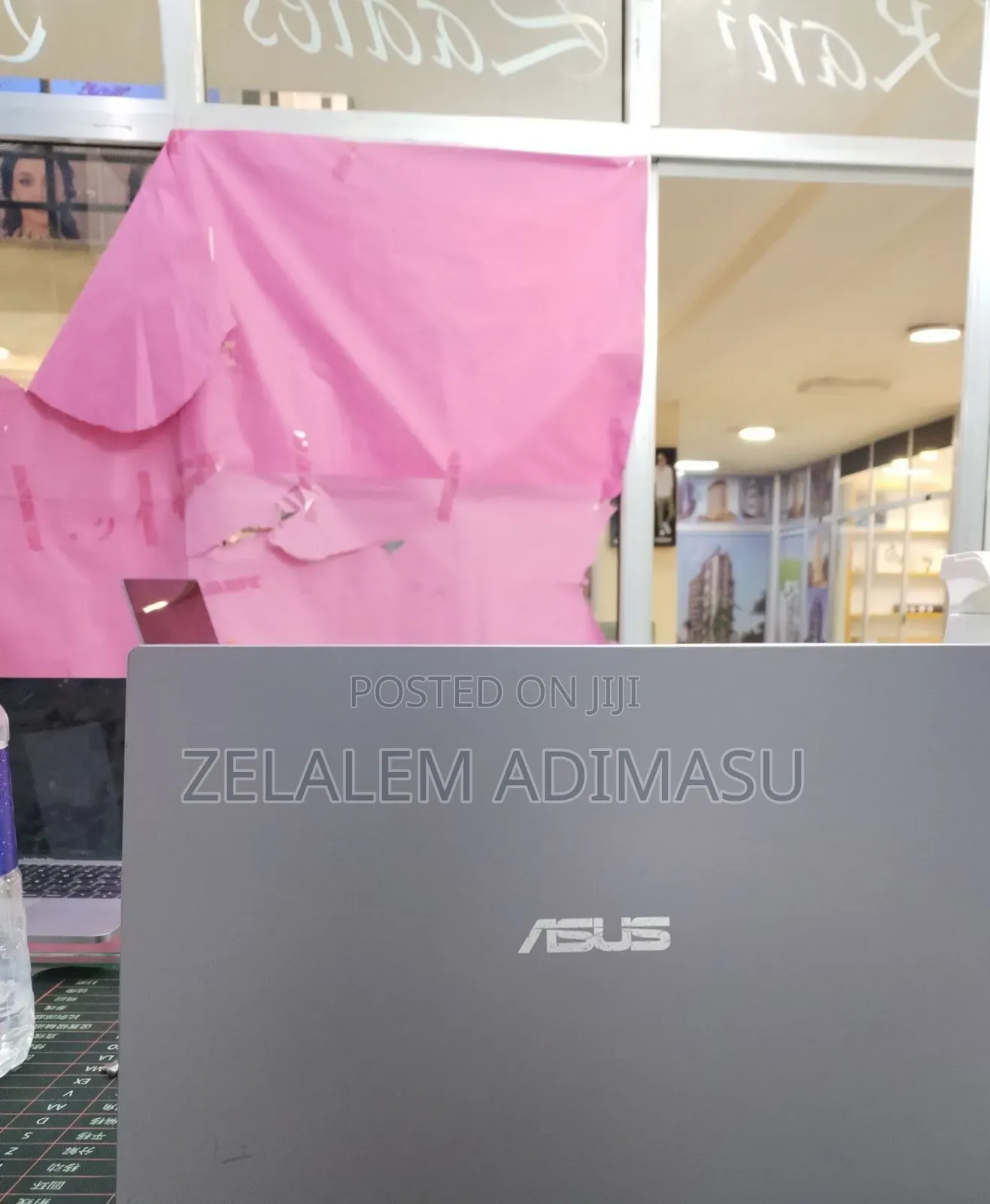 New Laptop Asus VivoBook 15 X505BA 8GB Intel Core i3 SSD 256GB