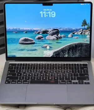 New Laptop Apple MacBook Air 2022 M2 8GB Apple M2 SSD 256GB