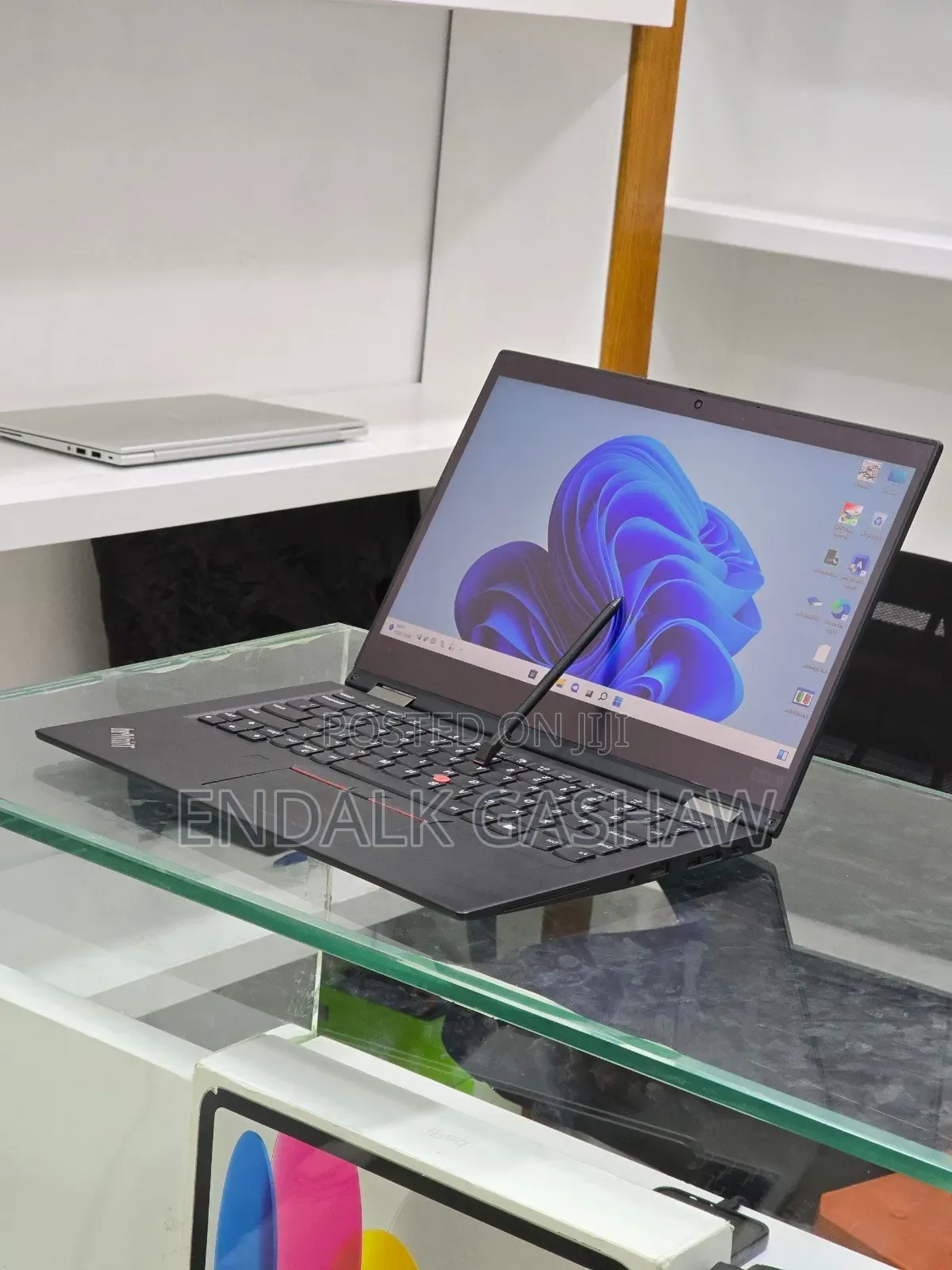 New Laptop Lenovo ThinkPad X390 16GB Intel Core i5 SSD 512GB
