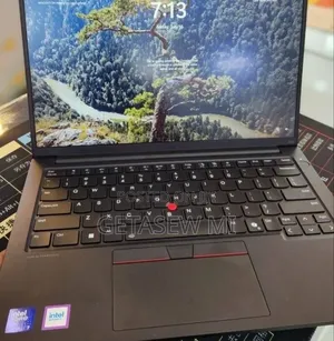 New Laptop Lenovo ThinkPad X1 Carbon 16GB Intel Core Ultra 7 SSD 512GB
