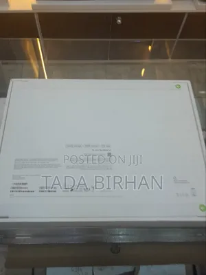 New Laptop Apple MacBook Air 2025 M4 16GB Apple M4 SSD 256GB