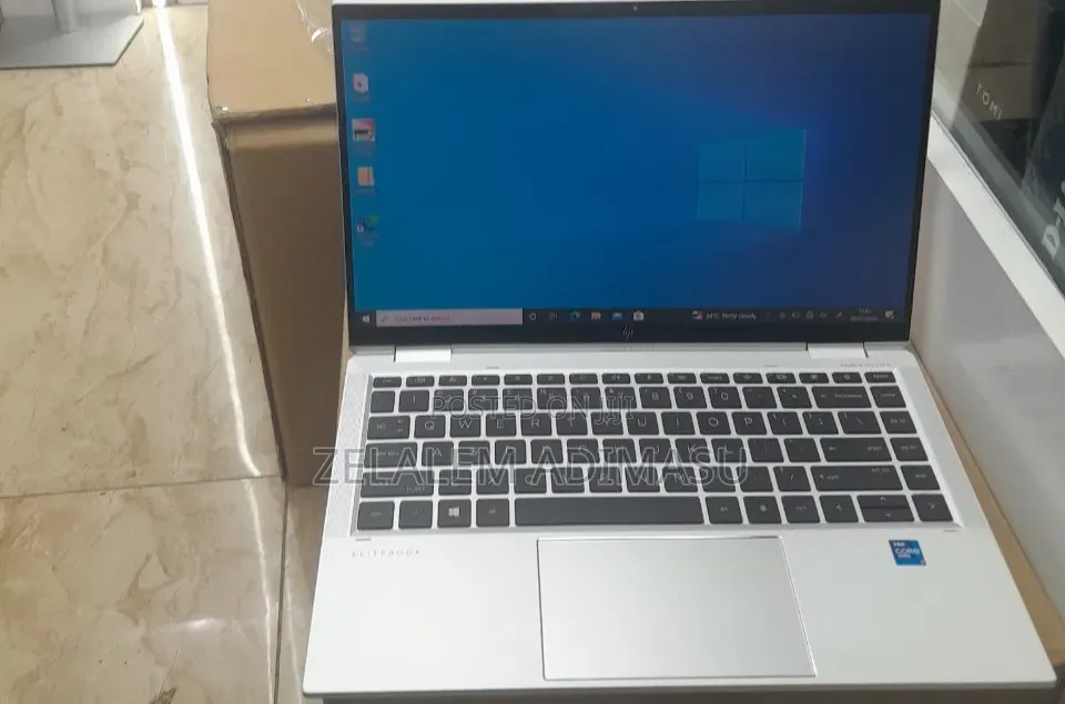 New Laptop HP EliteBook x360 1040 G7 16GB Intel Core i7 SSD 512GB
