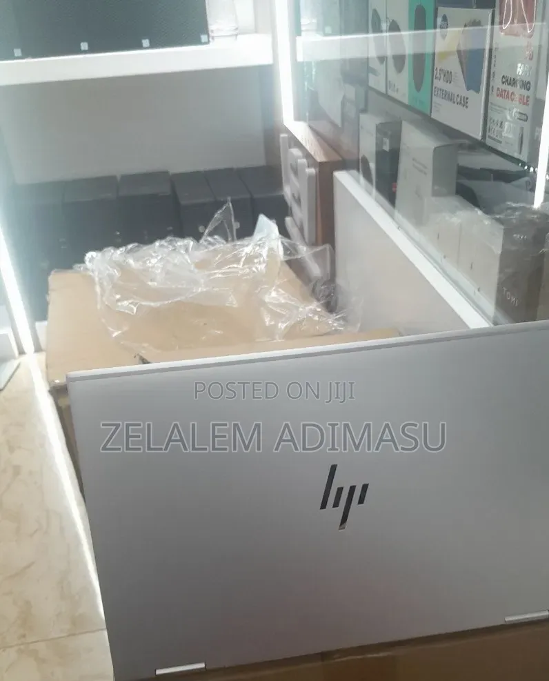 New Laptop HP EliteBook x360 1040 G7 16GB Intel Core i7 SSD 512GB