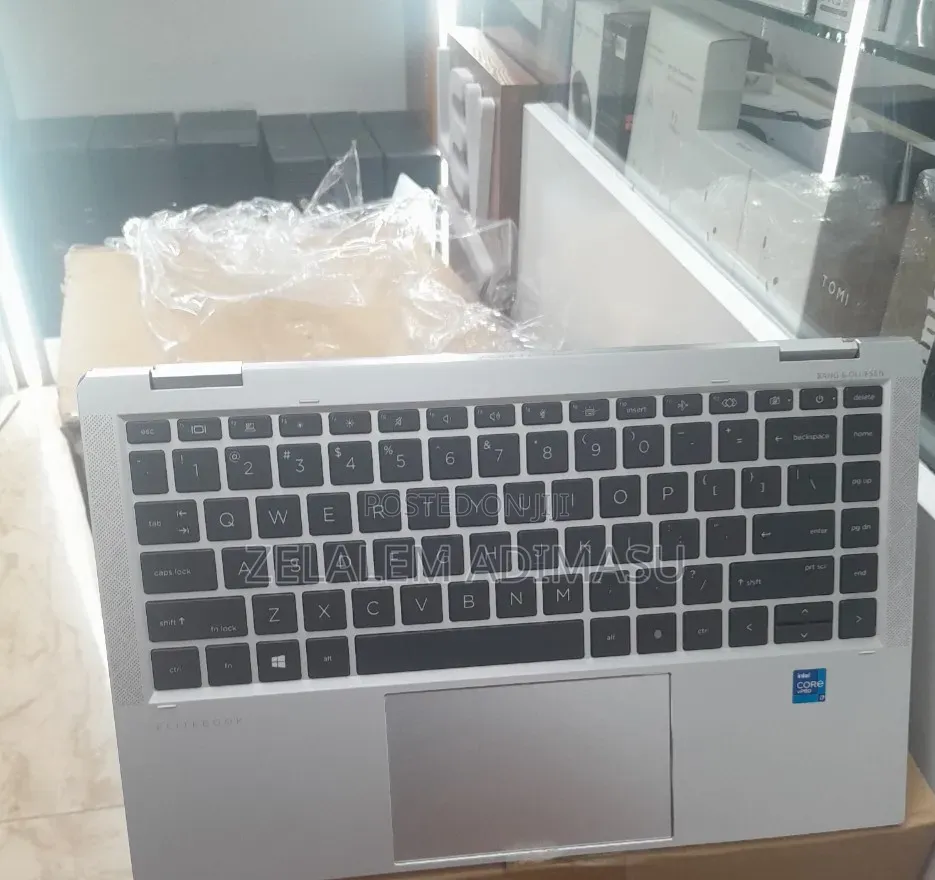 New Laptop HP EliteBook x360 1040 G7 16GB Intel Core i7 SSD 512GB