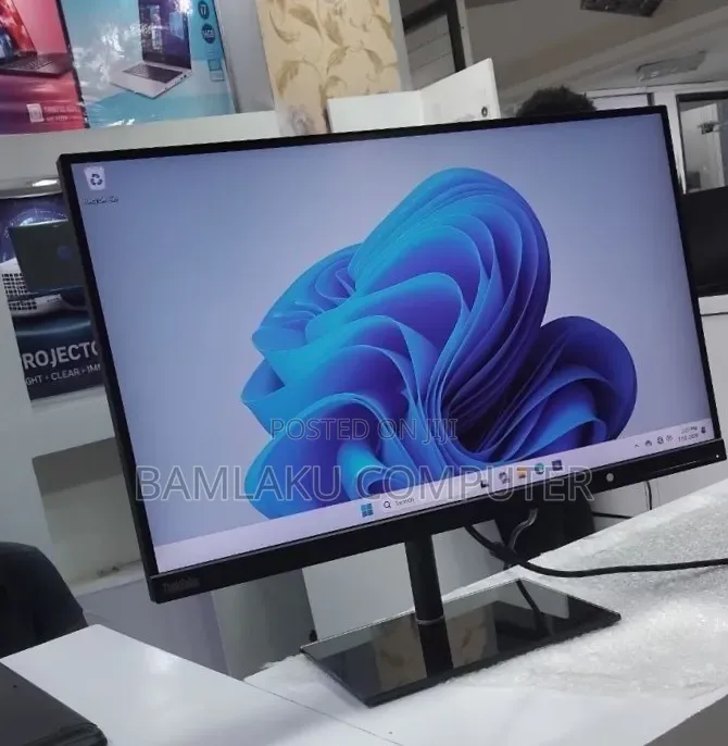 Brand New Lenovo 27" Inch Frameless Monitor 2022/23