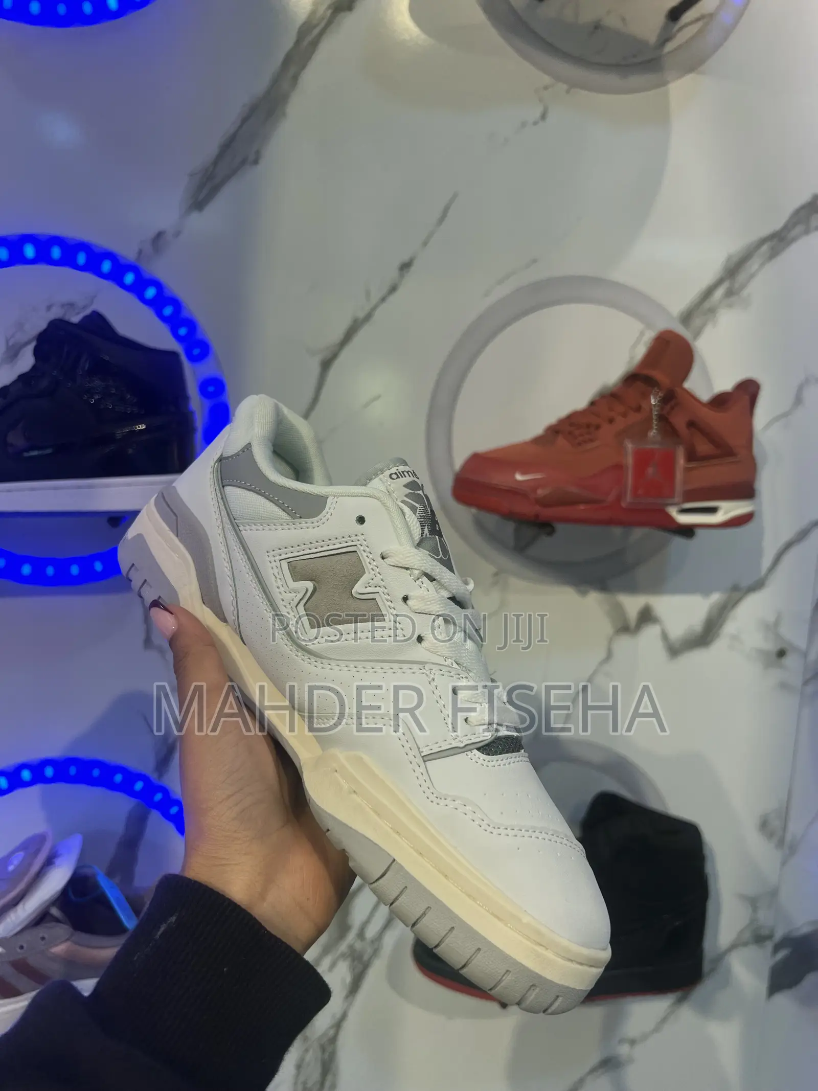 New Balance 550