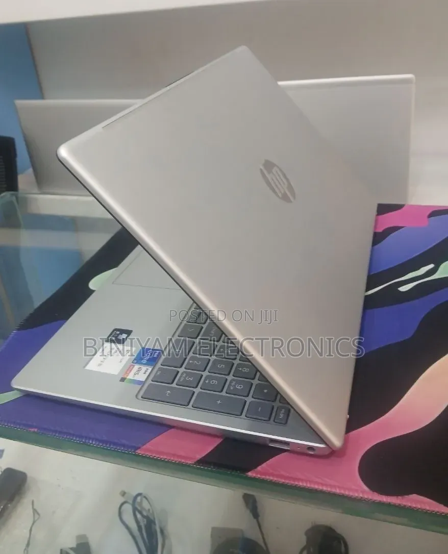 New Laptop HP Stream Notebook 16GB Intel Core i5 SSD 512GB
