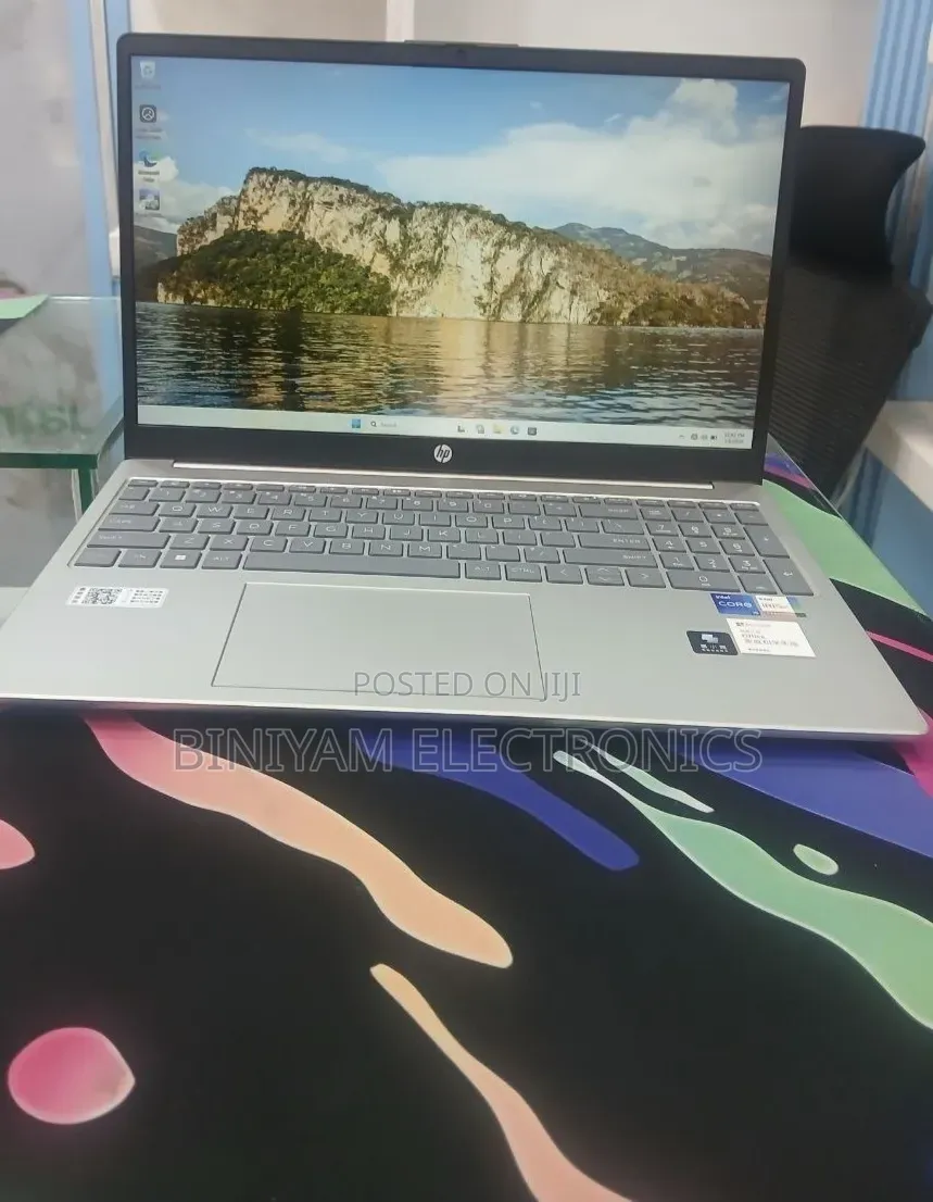 New Laptop HP Stream Notebook 16GB Intel Core i5 SSD 512GB