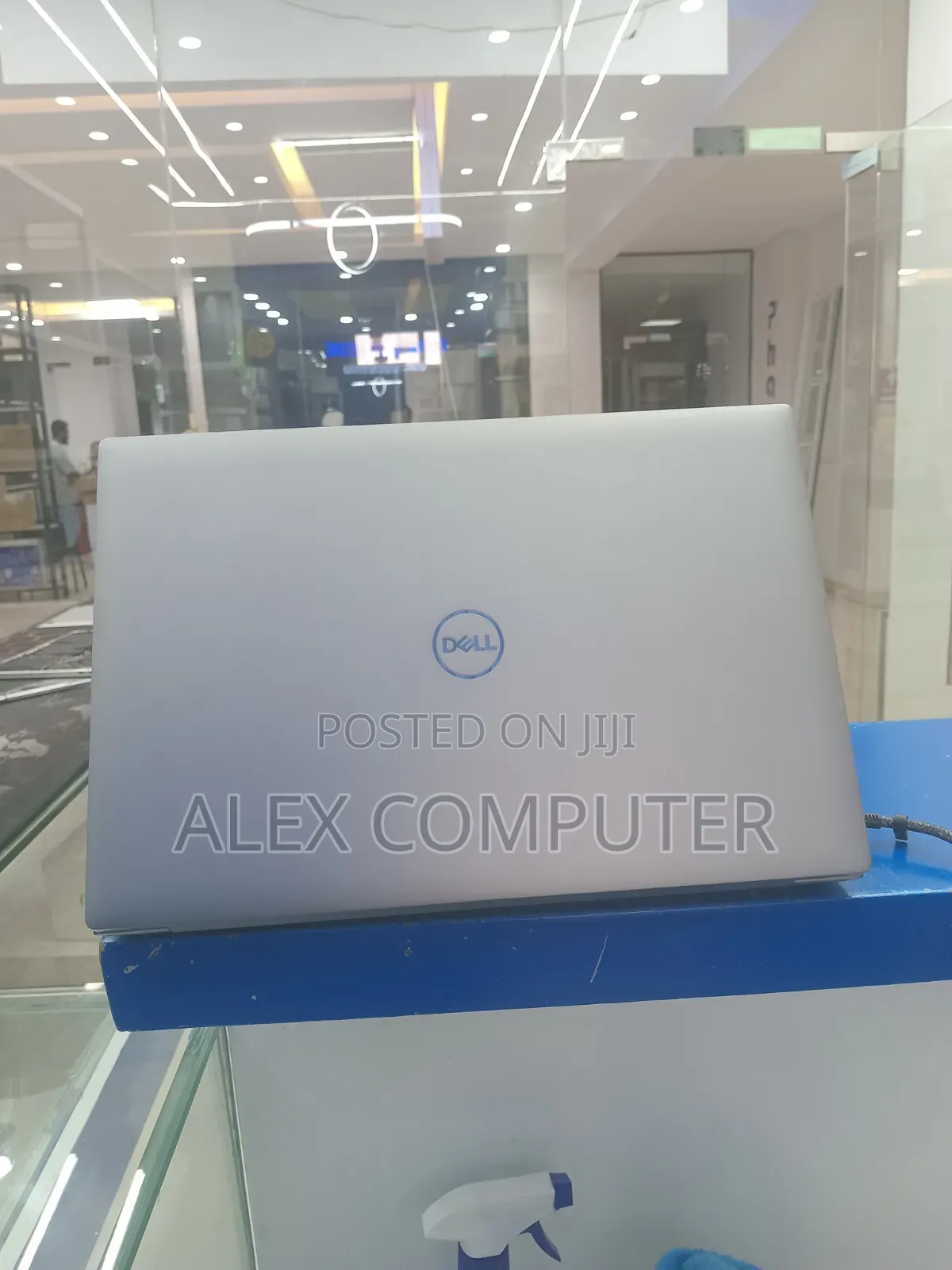 New Laptop Dell Precision 5490 32GB Intel Core Ultra 9 SSD 2T