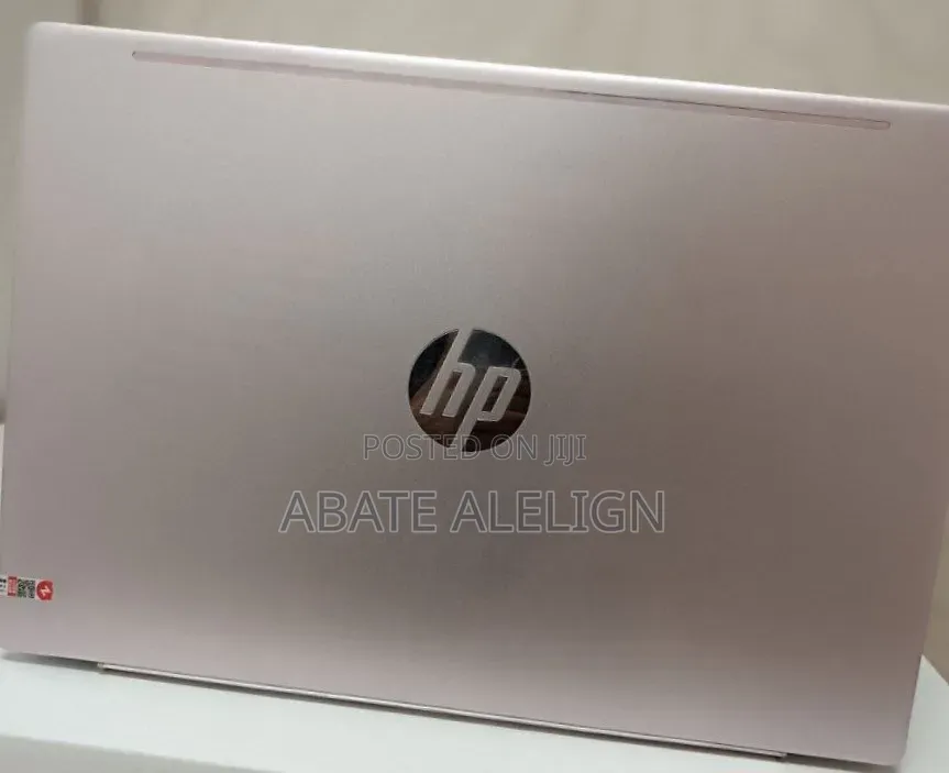 New Laptop HP Pavilion 14 8GB Intel Core i5 SSD 512GB