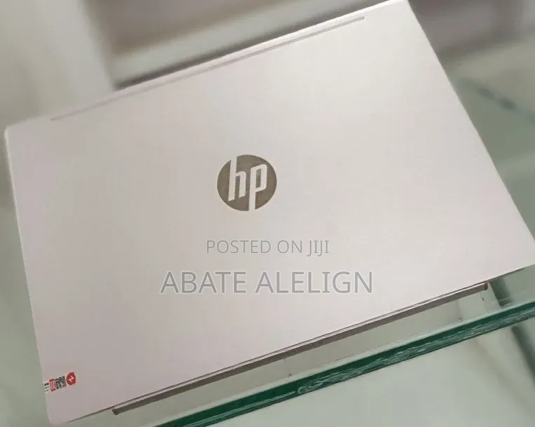 New Laptop HP Pavilion 14 8GB Intel Core i5 SSD 512GB