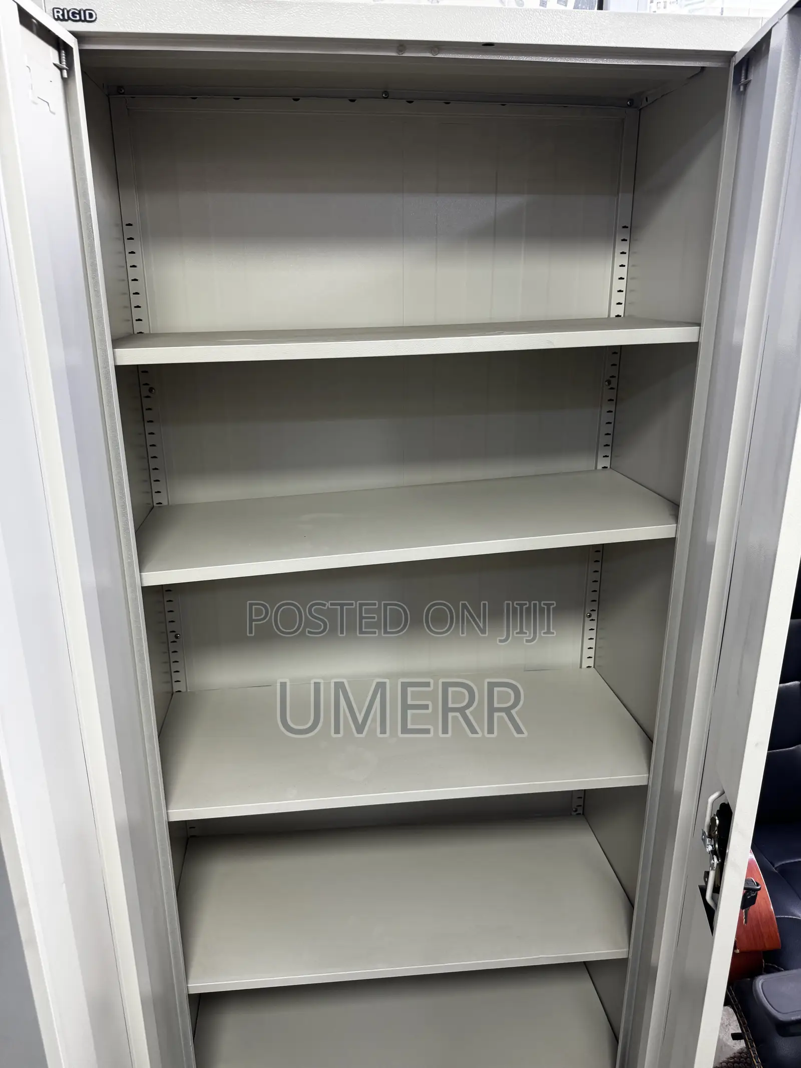 Lateral Shelf