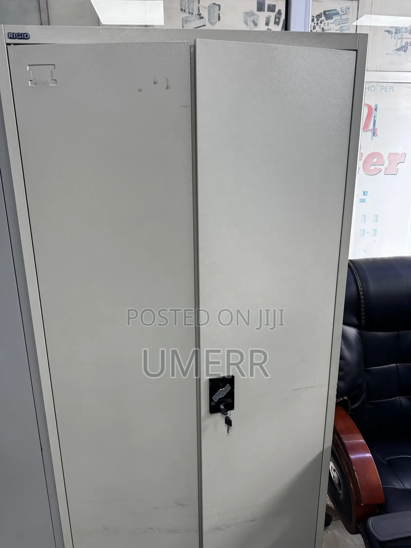 Lateral Shelf