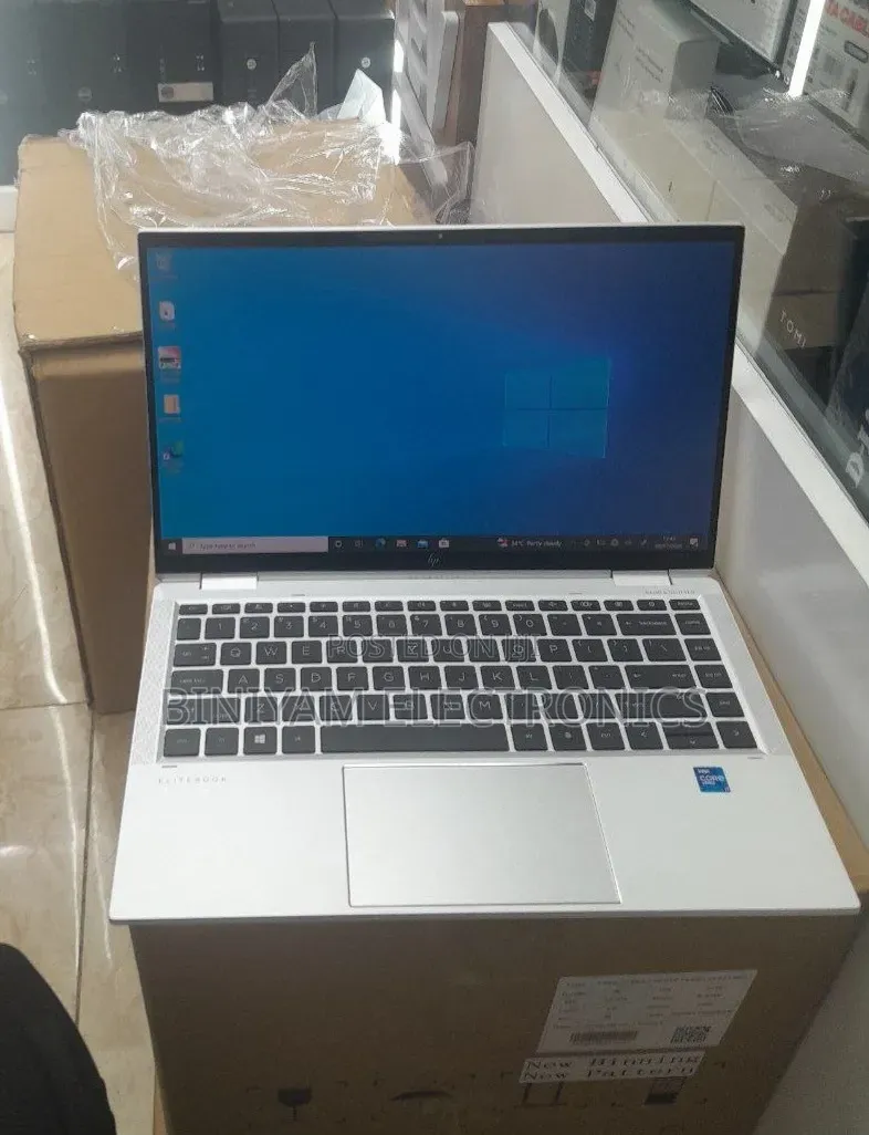 New Laptop HP EliteBook 1040 G8 16GB Intel Core i7 SSD 512GB
