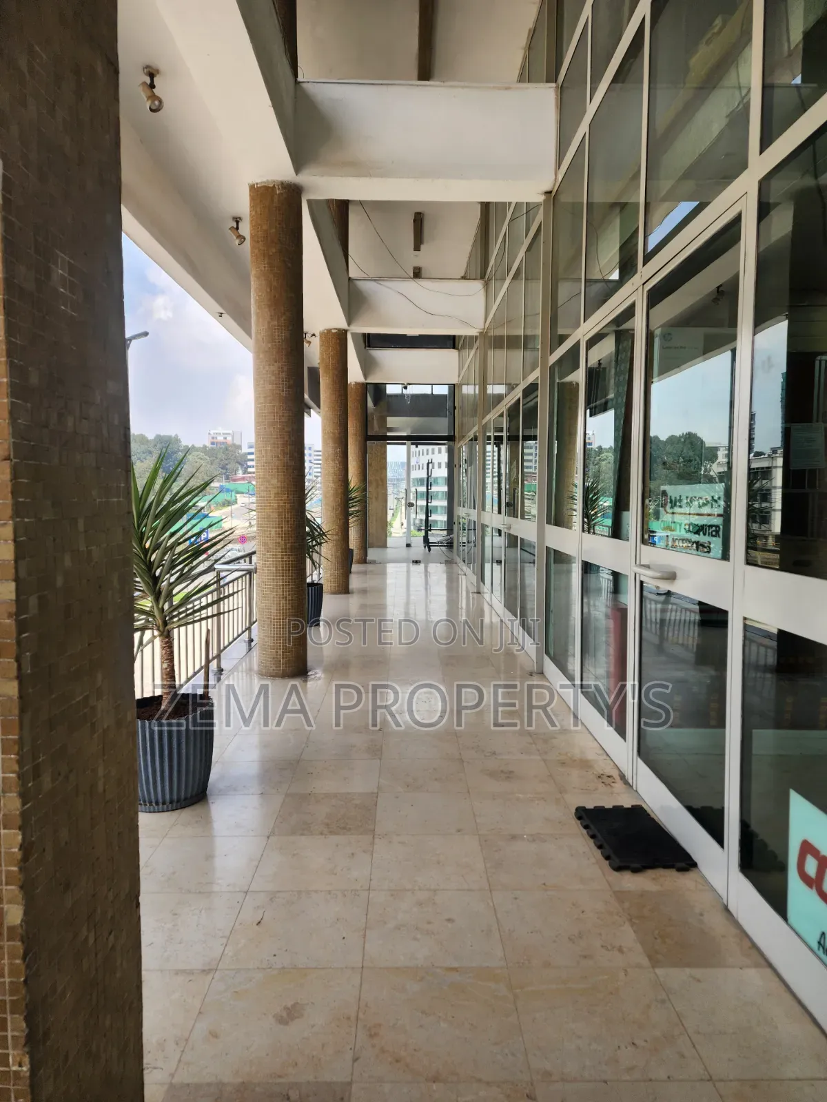 Office Rent 36 Ms 34,020 Birr Around Capital Hotel
