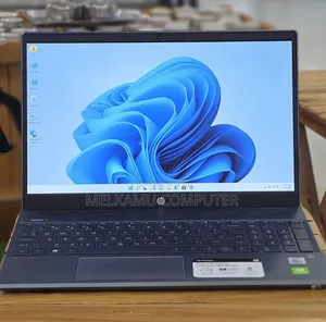 New Laptop HP Pavilion 15 8GB Intel Core i7 SSD 256GB