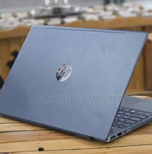New Laptop HP Pavilion 15 8GB Intel Core i7 SSD 256GB