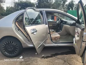 Toyota Corolla 2005 Gold