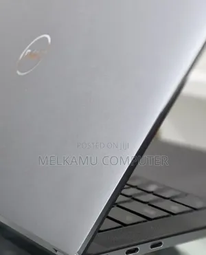 New Laptop Dell Precision 5550 16GB Intel Core i7 SSD 512GB