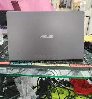 New Laptop Asus Vivobook 15 8GB Intel Core i3 SSD 256GB